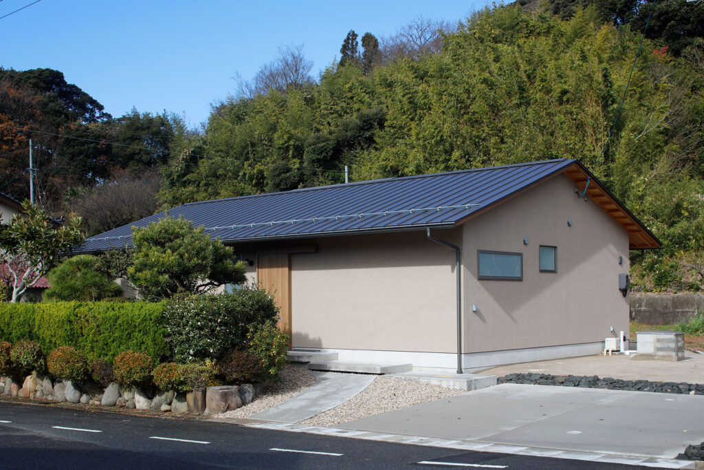 外観|柔らかな日が差す家